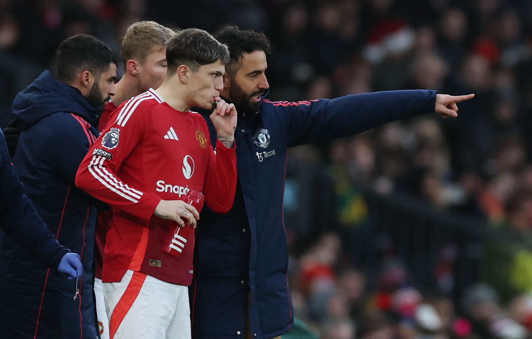 世界杯直播app官方下载安装中心-何时兑现？TA：加纳乔是否高估了自己的实力？或许足球智商有问题